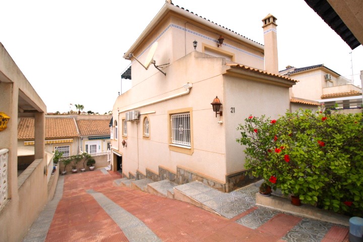 别墅 出售 在 San Miguel de Salinas
