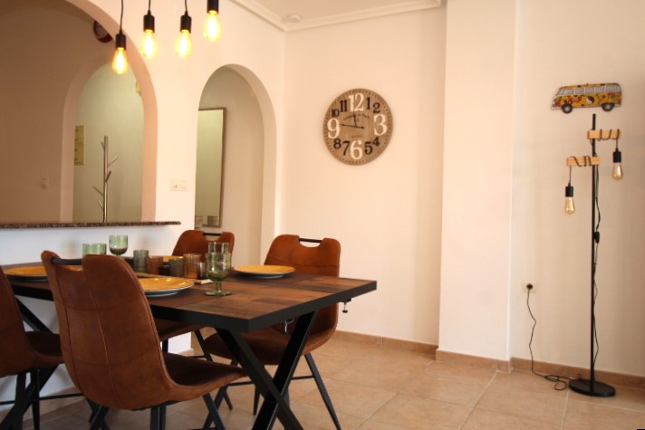 First floor apartment situated in the heart of San Miguel De Salinas