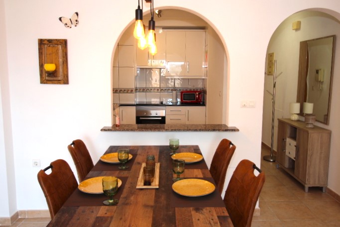 First floor apartment situated in the heart of San Miguel De Salinas