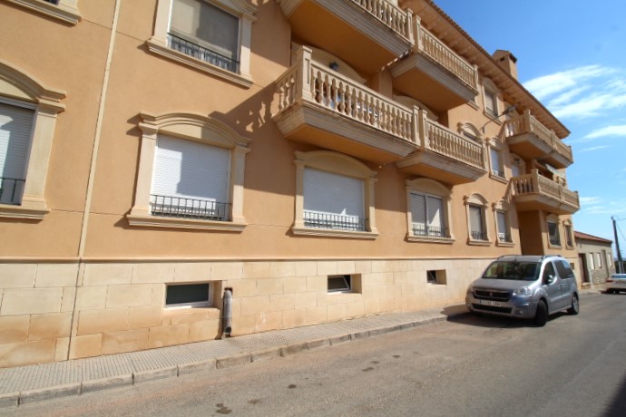 First floor apartment situated in the heart of San Miguel De Salinas