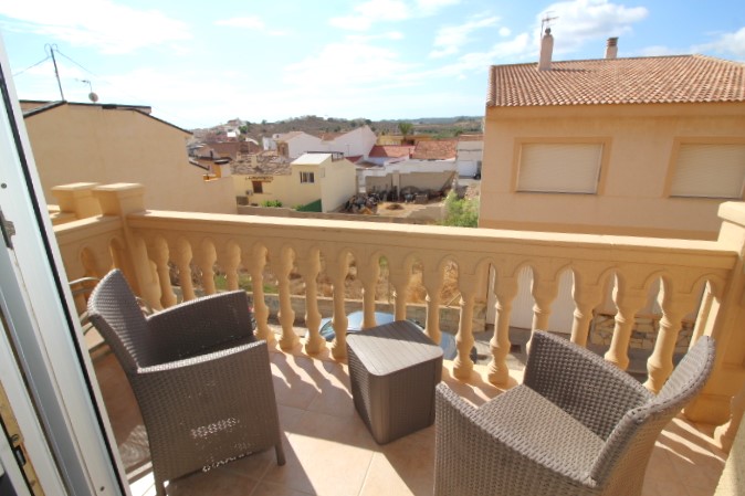 First floor apartment situated in the heart of San Miguel De Salinas