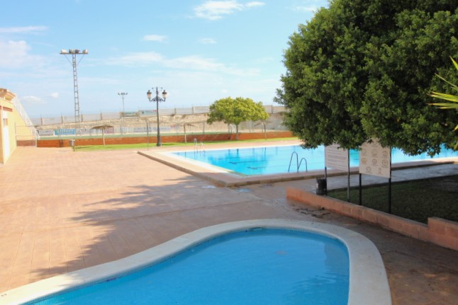 First floor apartment situated in the heart of San Miguel De Salinas