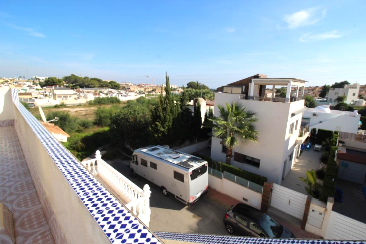 Detached villa in the popular area of Blue Lagoon