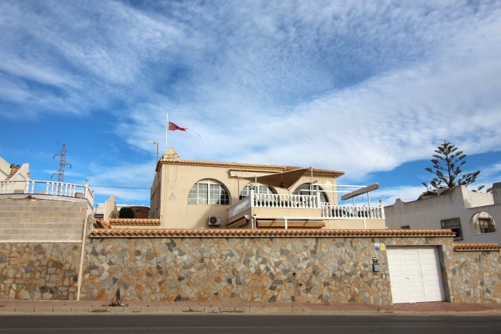 Freistehende Villa in Blue Lagoon