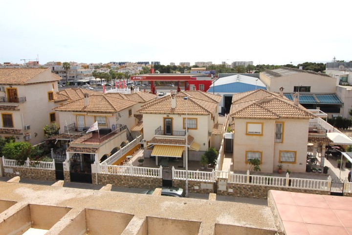 Top floor apartment in Punta Prima