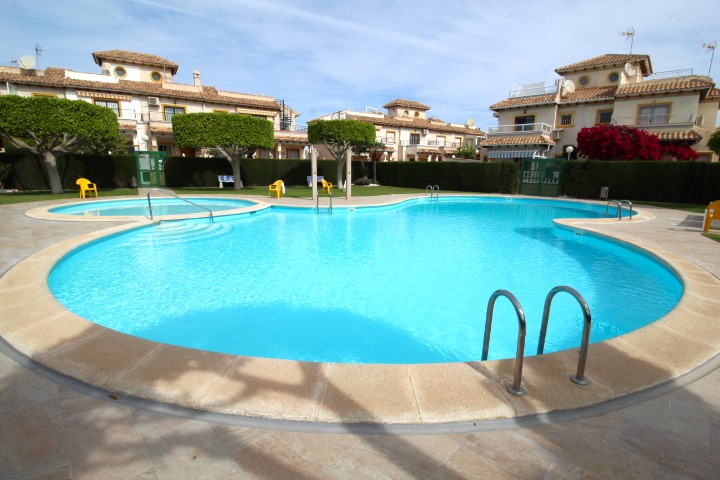 Top floor apartment in Punta Prima