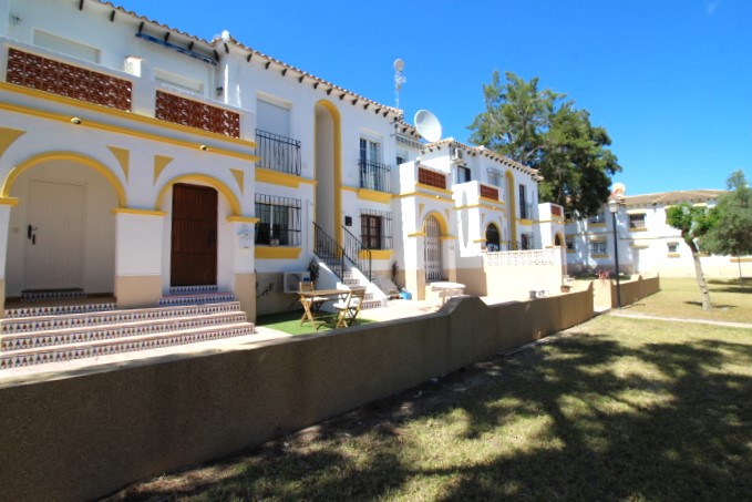 1 etages rækkehus til salg i San Miguel de Salinas