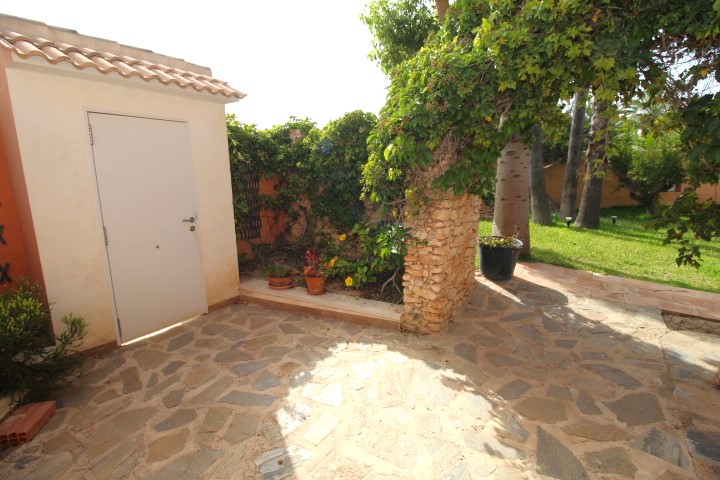 Villa in vendita a La Siesta (Torrevieja)