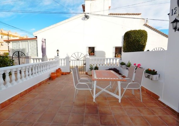 Fantastic reformed property in Villamartin