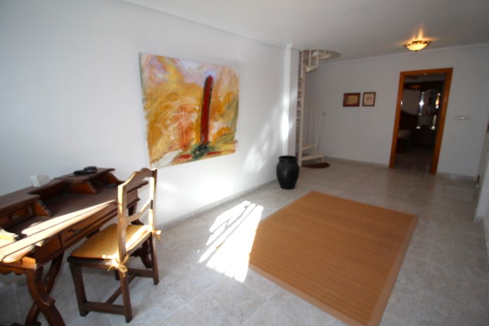 Detached villa in popular Montegolf, Villamartin