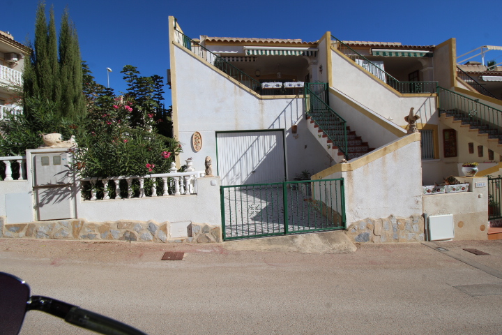 Eckbungalow in Montegolf, Villamartin