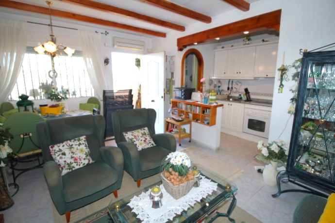 Corner bungalow in Montegolf, Villamartin