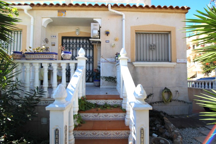 Bungalow d'angle à Montegolf, Villamartin