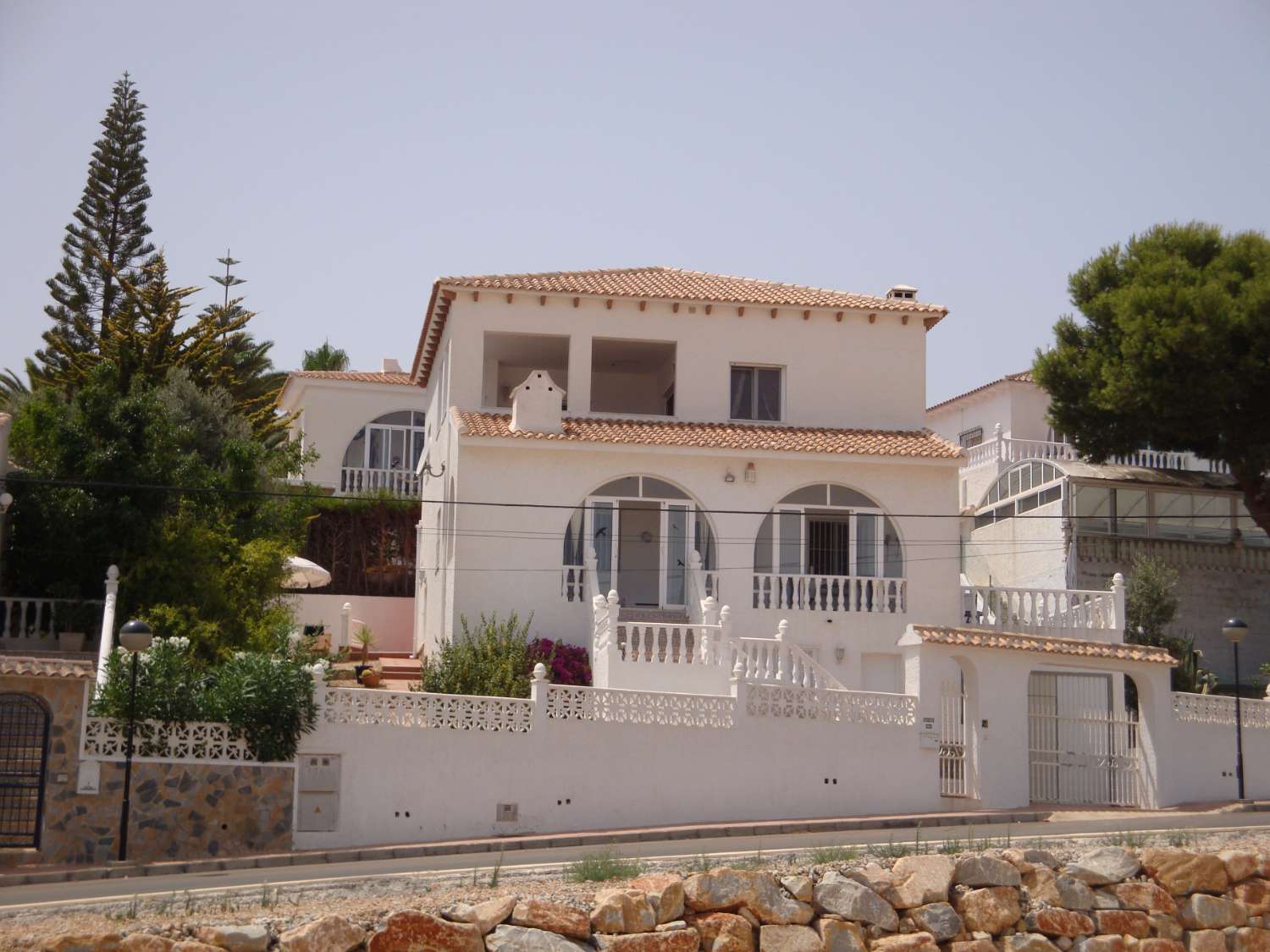 Detached villa reformed 2023 with private pool in Blue Lagoon / Villamartin