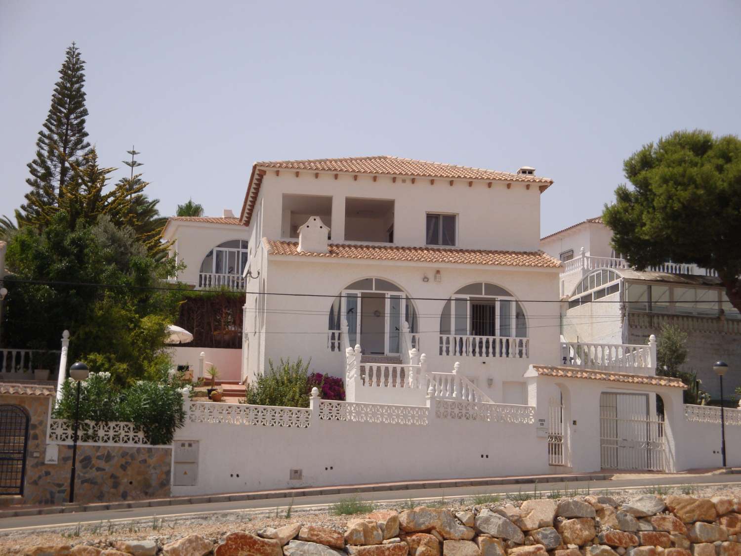 Villa indépendante reforme 2023  avec piscine privée à Blue Lagoon / Villamartin