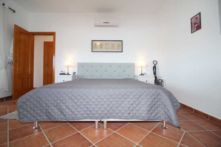 Detached villa reformed 2023 with private pool in Blue Lagoon / Villamartin