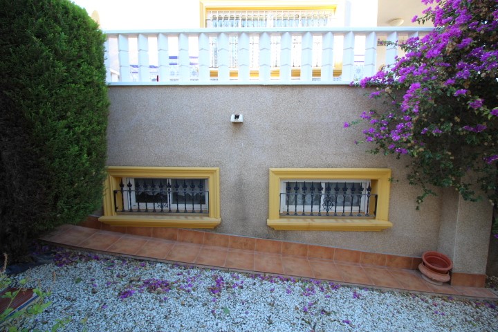 Villa te koop in Villamartín-Las Filipinas (Orihuela)