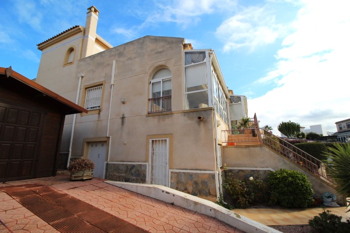 Villa in vendita a San Miguel de Salinas