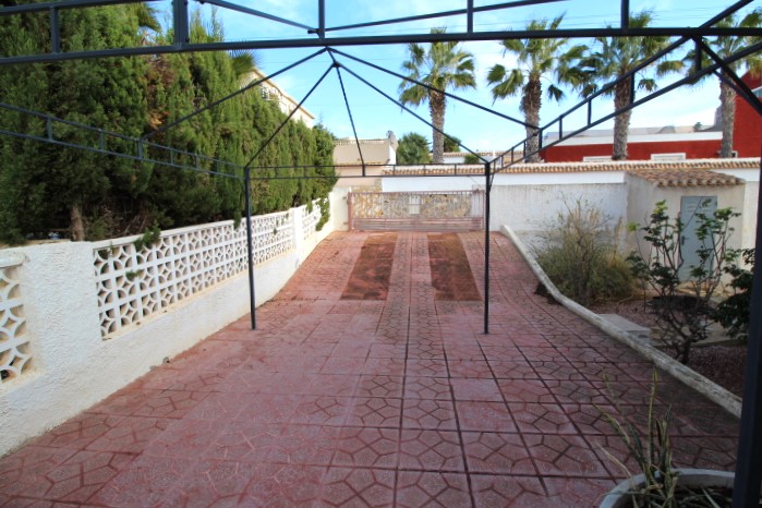 Villa til salg i San Miguel de Salinas