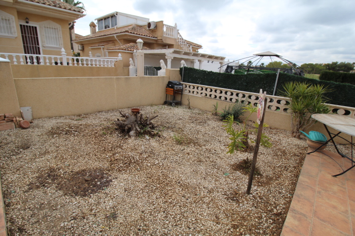 Chalet te koop in Orihuela Costa