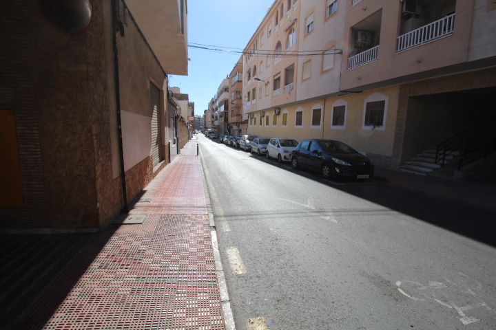Pour investisseurs 44 places de parking dans le centre de Torrevieja