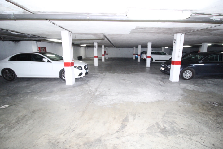 Pour investisseurs 44 places de parking dans le centre de Torrevieja