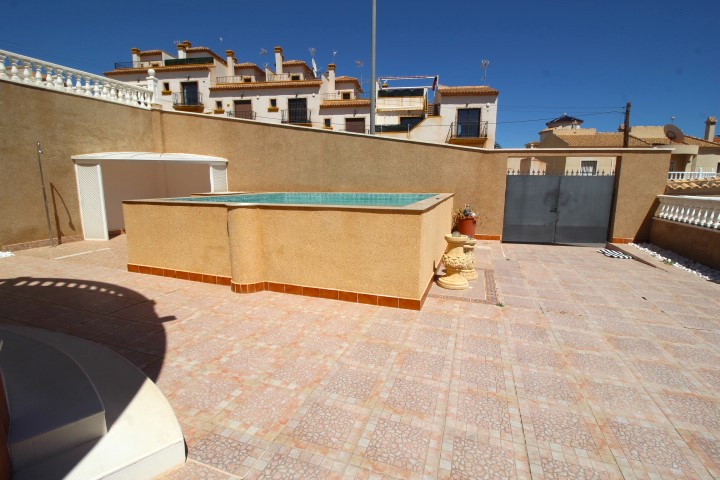 Villa in vendita a Villamartín-Las Filipinas (Orihuela)