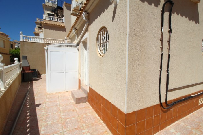 Villa till salu i Villamartín-Las Filipinas (Orihuela)