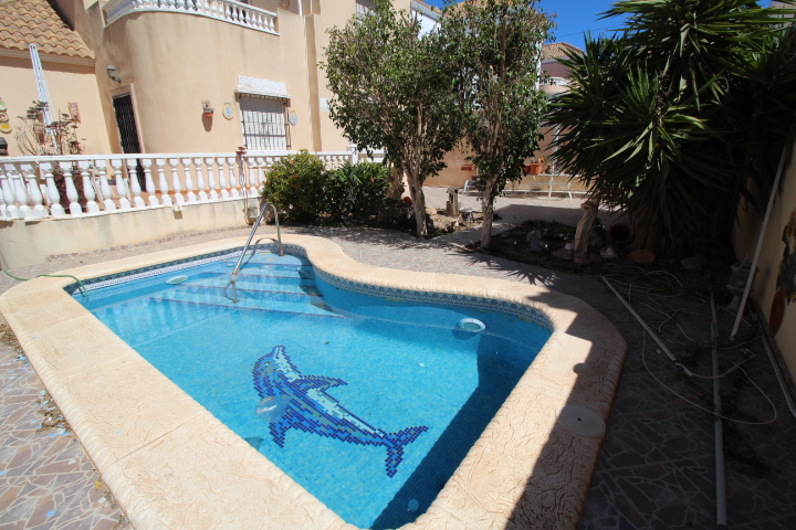 Detached villa in El Galan