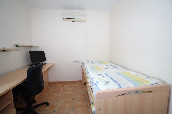 Chalet independiente con piscina privada en Villamartin - El Galan