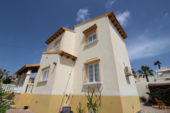 Chalet independiente con piscina privada en Villamartin - El Galan