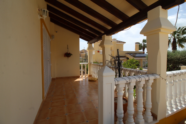 Chalet independiente con piscina privada en Villamartin - El Galan