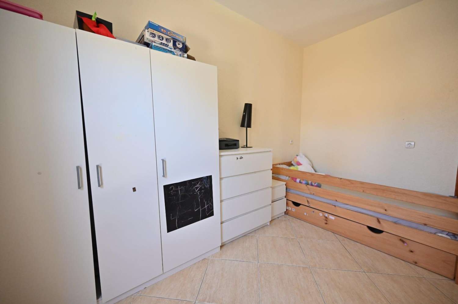 ¡Vivienda Adosada en Torrevieja: Comodidad, Estilo y Ubicación Inmejorable!