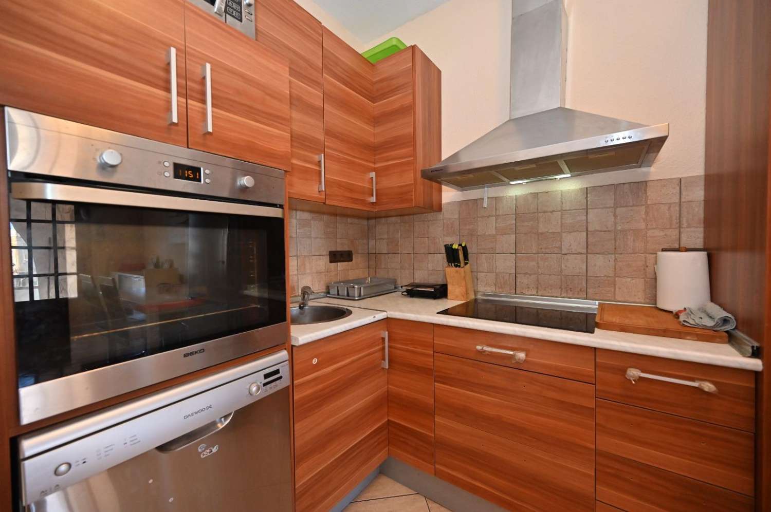 ¡Vivienda Adosada en Torrevieja: Comodidad, Estilo y Ubicación Inmejorable!