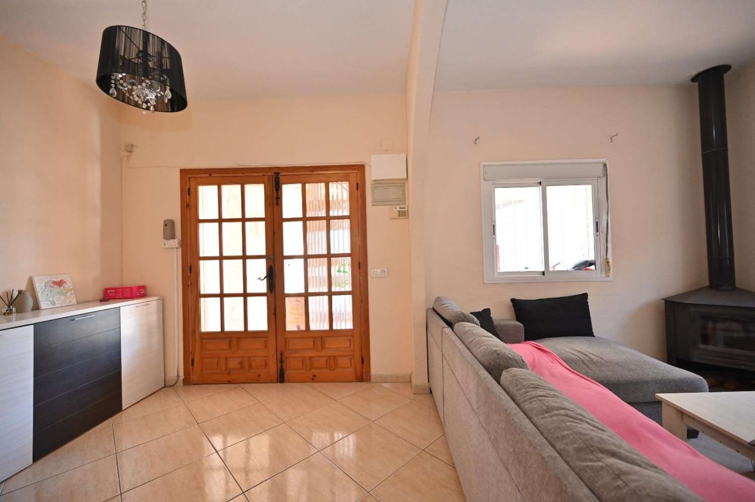 ¡Vivienda Adosada en Torrevieja: Comodidad, Estilo y Ubicación Inmejorable!
