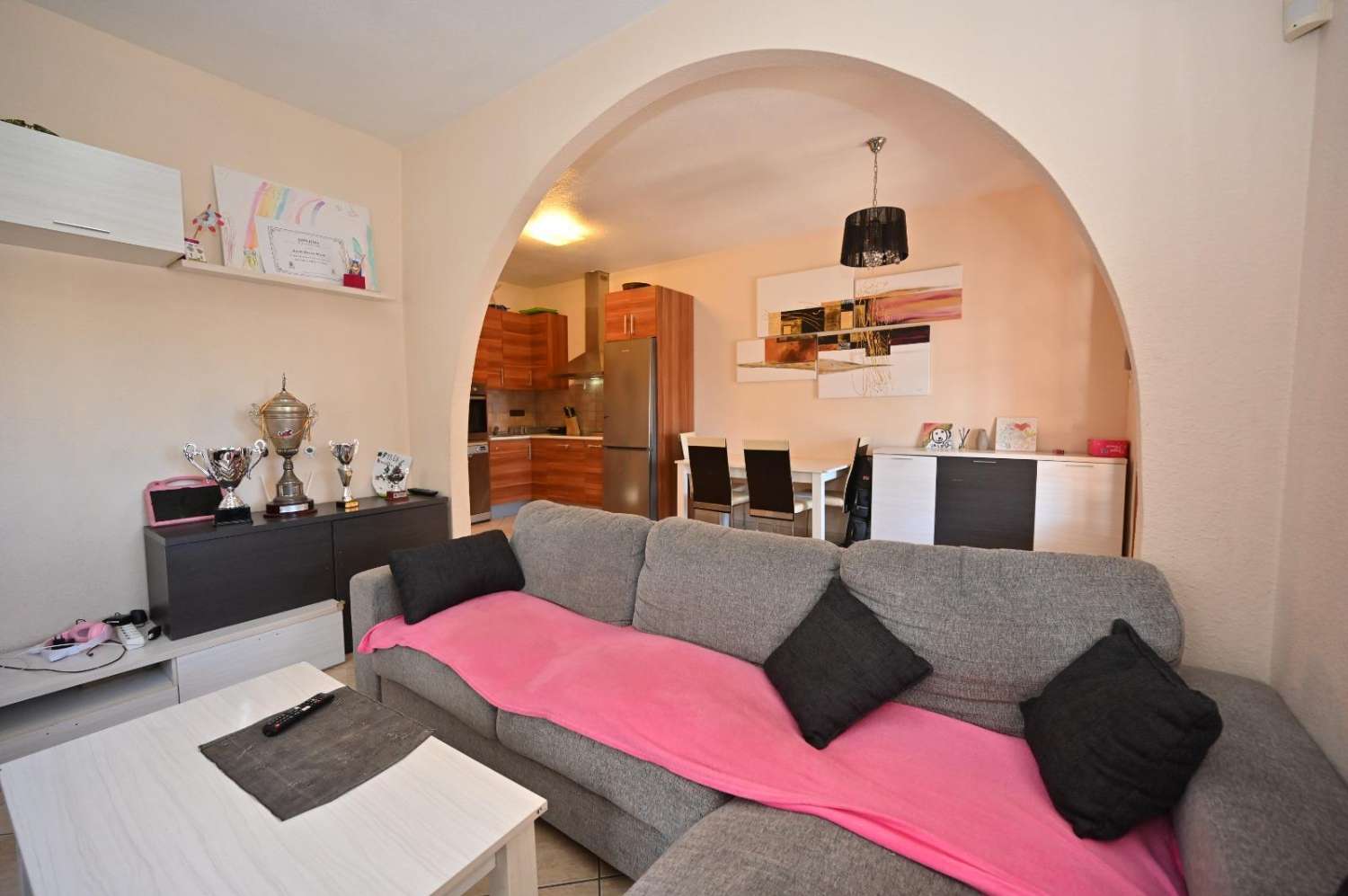 ¡Vivienda Adosada en Torrevieja: Comodidad, Estilo y Ubicación Inmejorable!