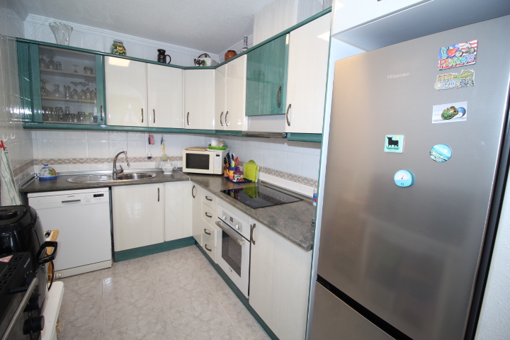 Chalet independiente con piscina privada en Las Filipinas, Villamartin