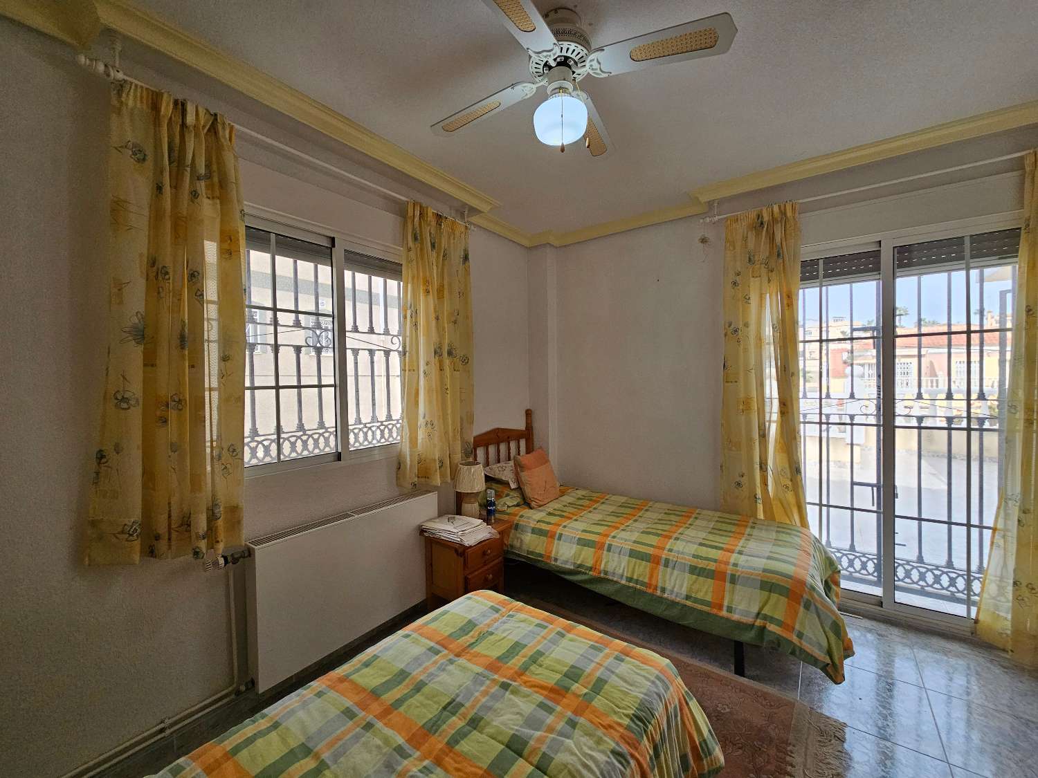 Villa de 4 dormitorios en venta en Villamartin