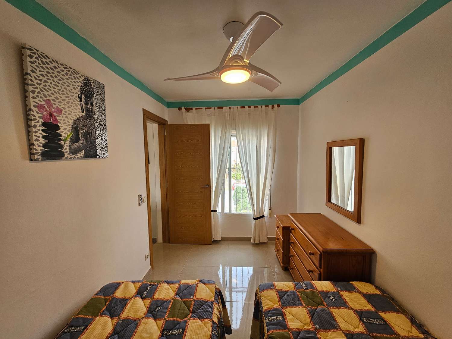 Villa de 4 dormitorios en venta en Villamartin