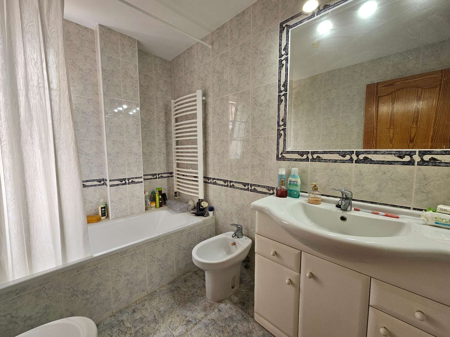 Villa de 4 dormitorios en venta en Villamartin