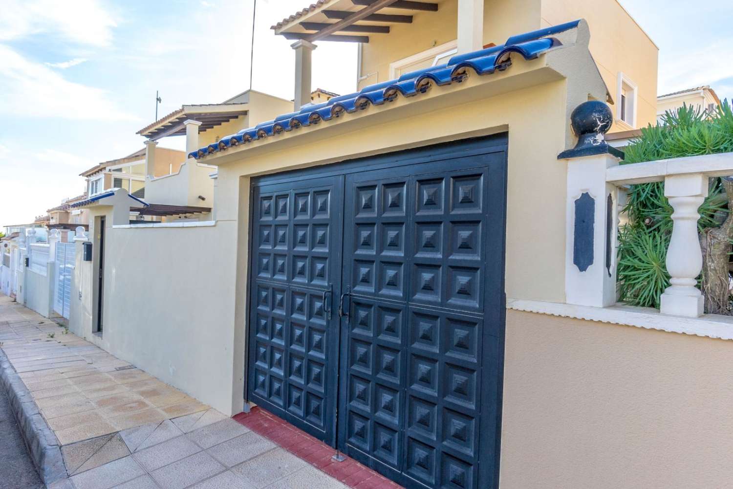 Chalet Independiente en El Galán con Vistas al Mar