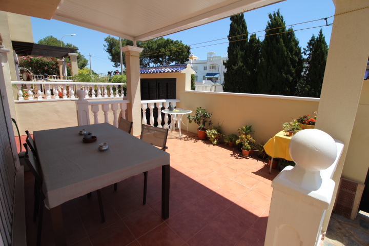 Chalet Independiente en El Galán con Vistas al Mar