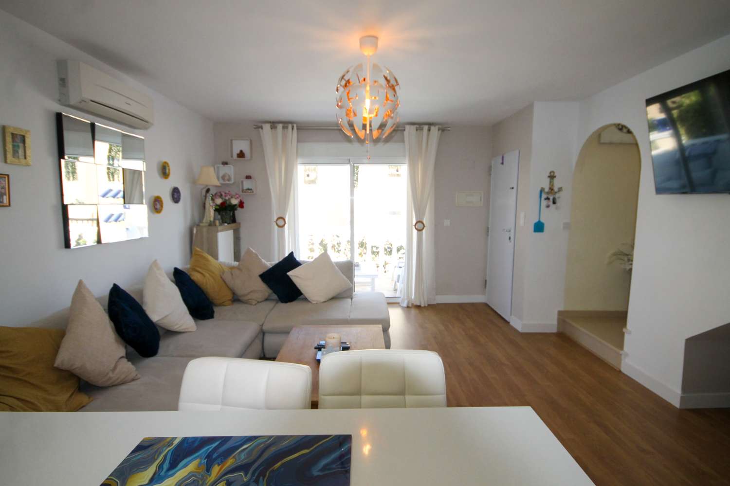 Fabuloso chalet adosado de 3 dormitorios con piscina
