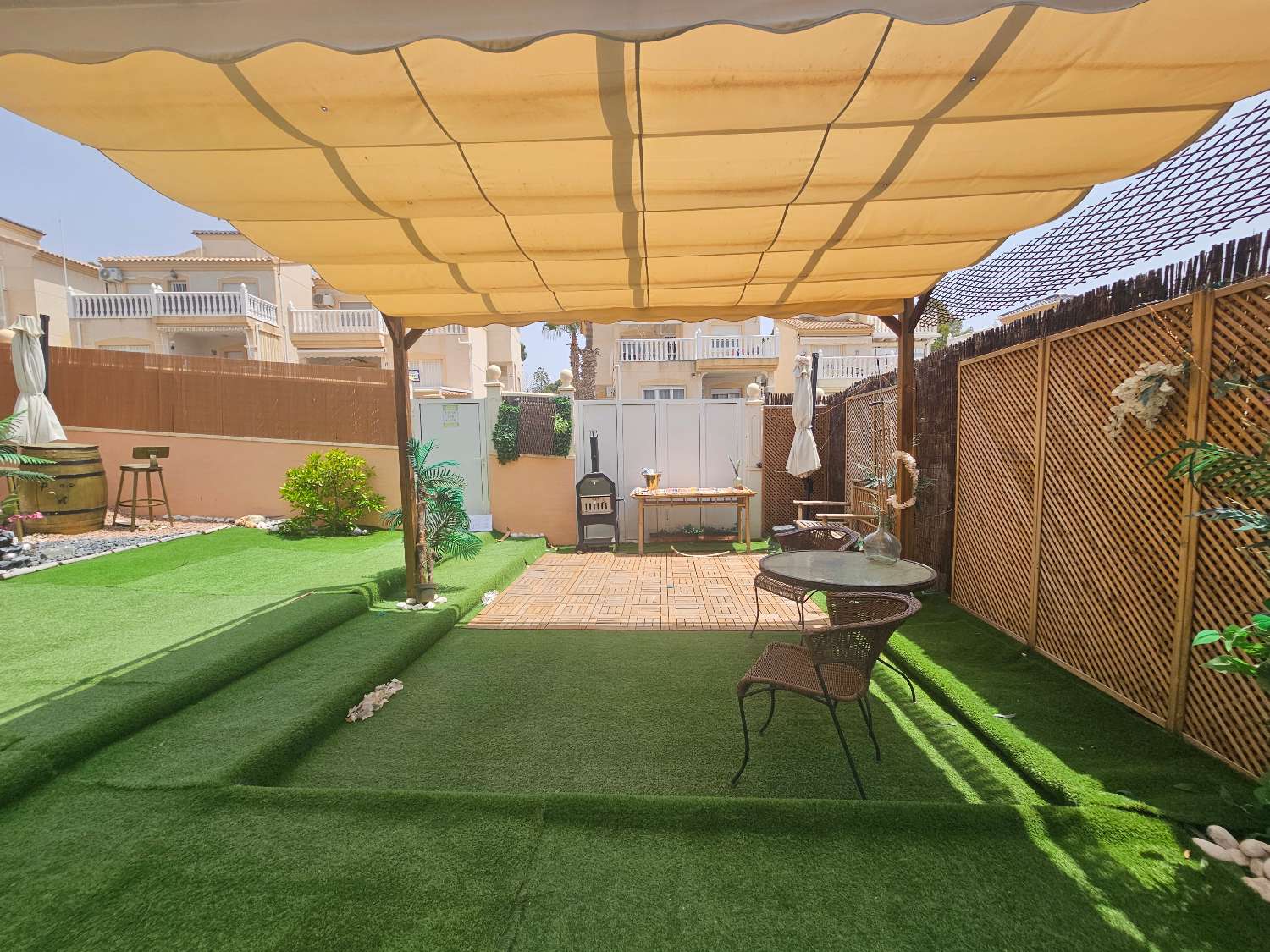 Villa de 2 dormitorios en venta en Villamartin