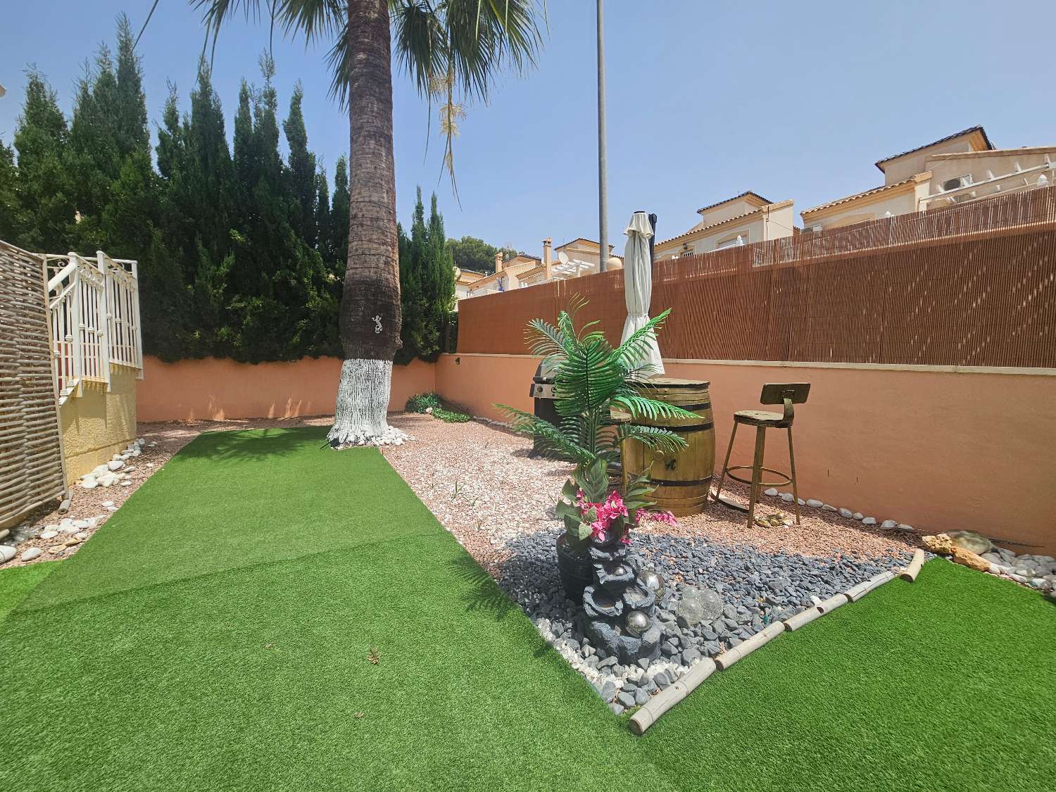 Villa de 2 dormitorios en venta en Villamartin