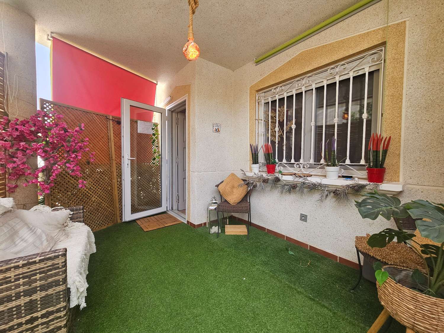 Villa de 2 dormitorios en venta en Villamartin