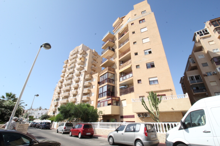 Apartamento de 3 habitaciones 50 metros de Playa, La Mata - Torrevieja