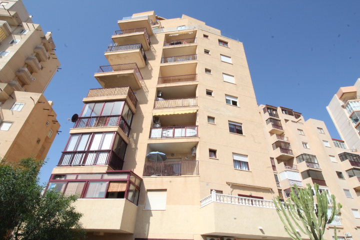 Apartamento de 3 habitaciones 50 metros de Playa, La Mata - Torrevieja