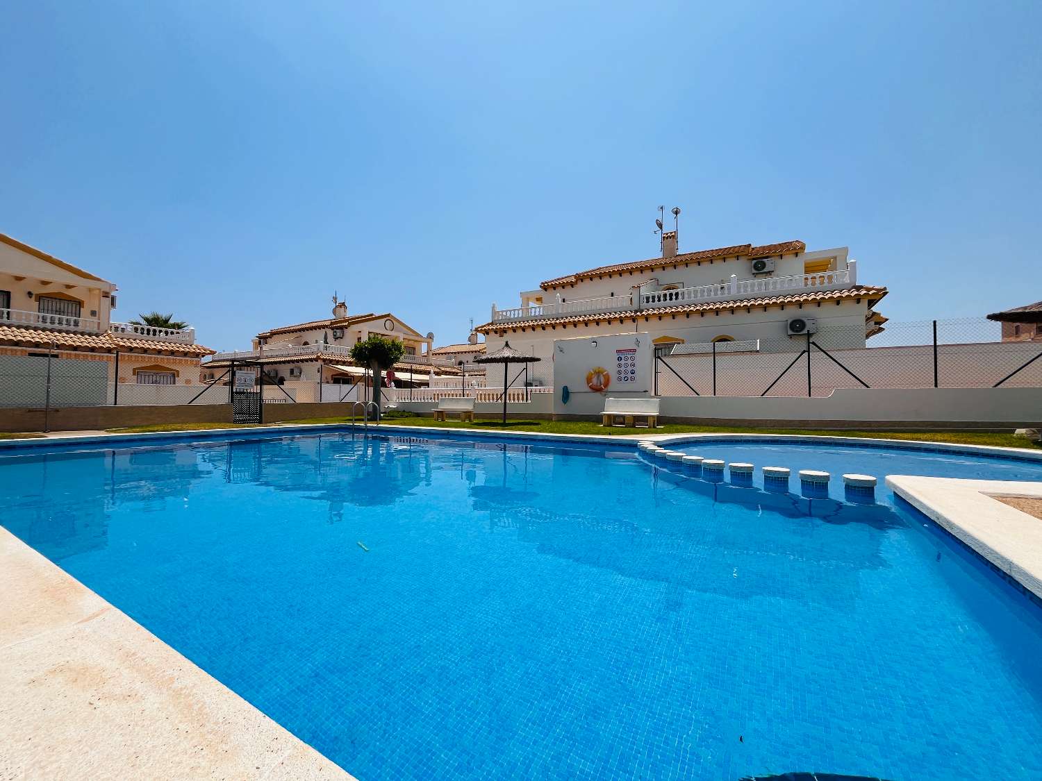 Adosado de 3 dormitorios en venta en Playa Flamenca