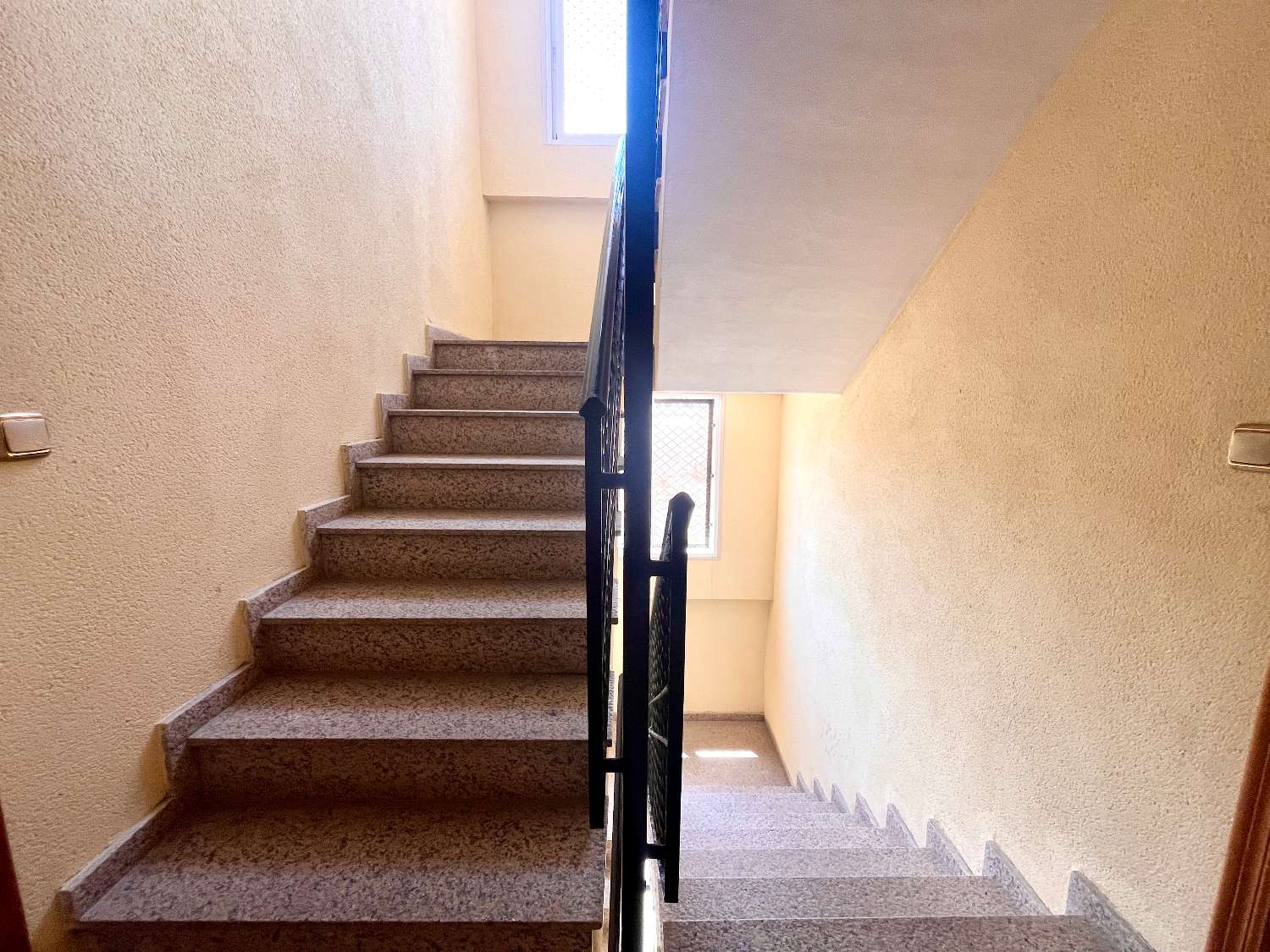 Apartamento de 2 dormitorios en venta en La Zenia